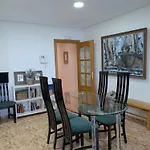 Piso Acogedor, Junto Al Ayuntamiento