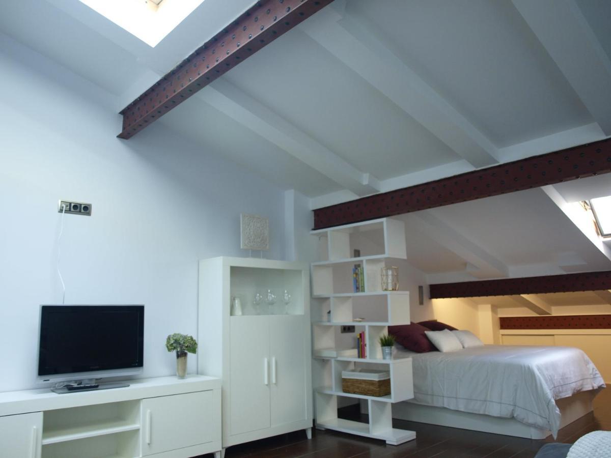 Apartment Atico Portales, Diseno En El Casco Antiguo De
