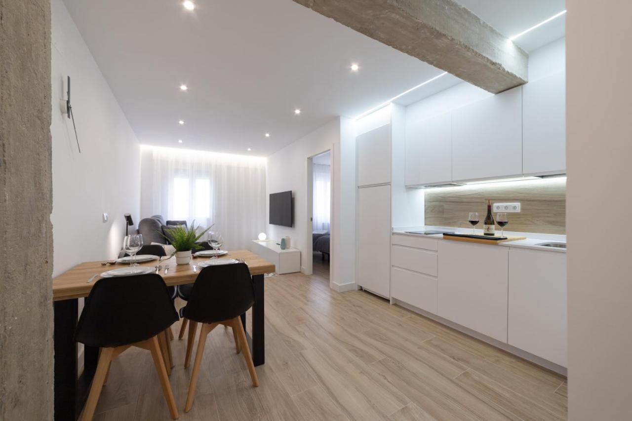 Avenida Ayuntamiento Apartment