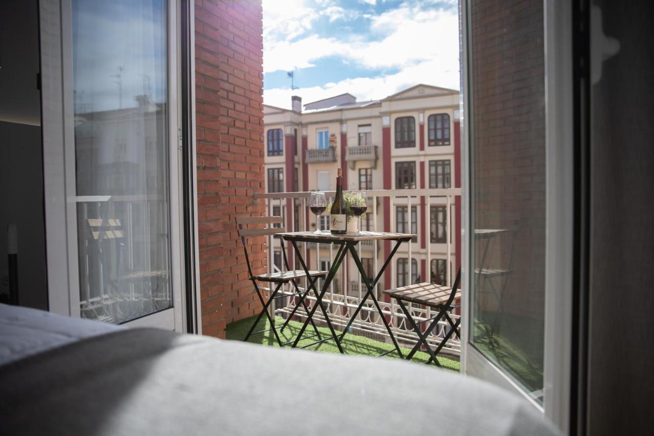 Avenida Ayuntamiento Apartment *