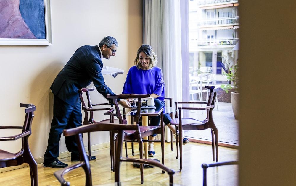 Hotel Mercure Carlton Rioja
