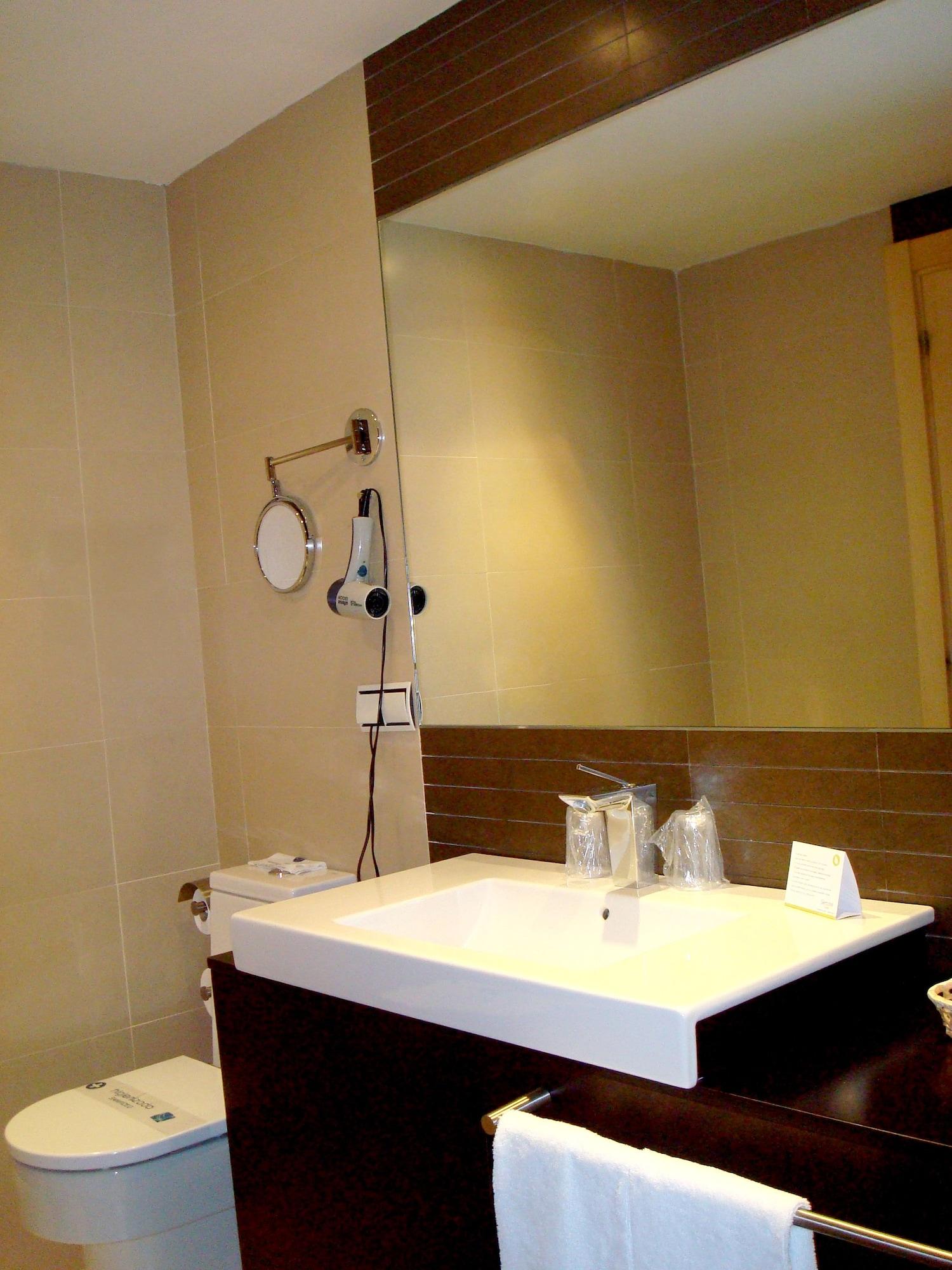 Sercotel Portales Hotel