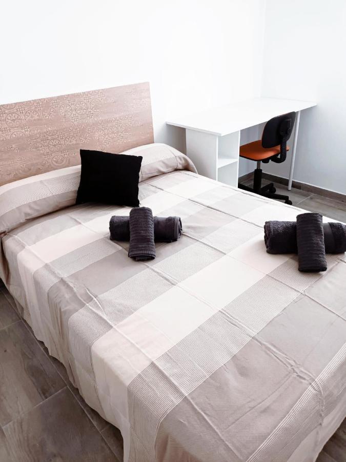Apartamento La Llave Del Centro De Logroño, Vino Crianza Y Desayuno Incluido