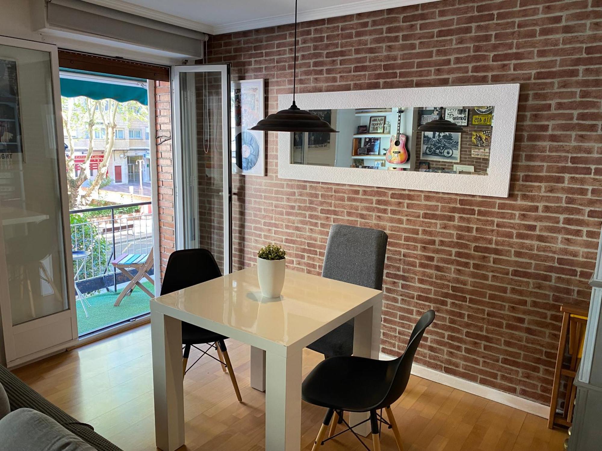 Estilo Vintage Centrico Y Garage Incluido
