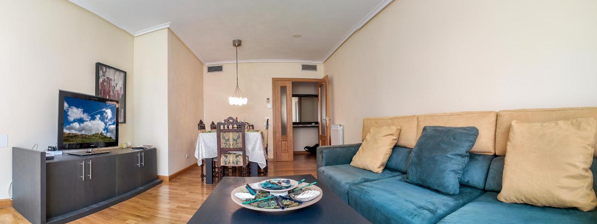 Logrono: Piso Con Garaje Y Piscina. Apartment *