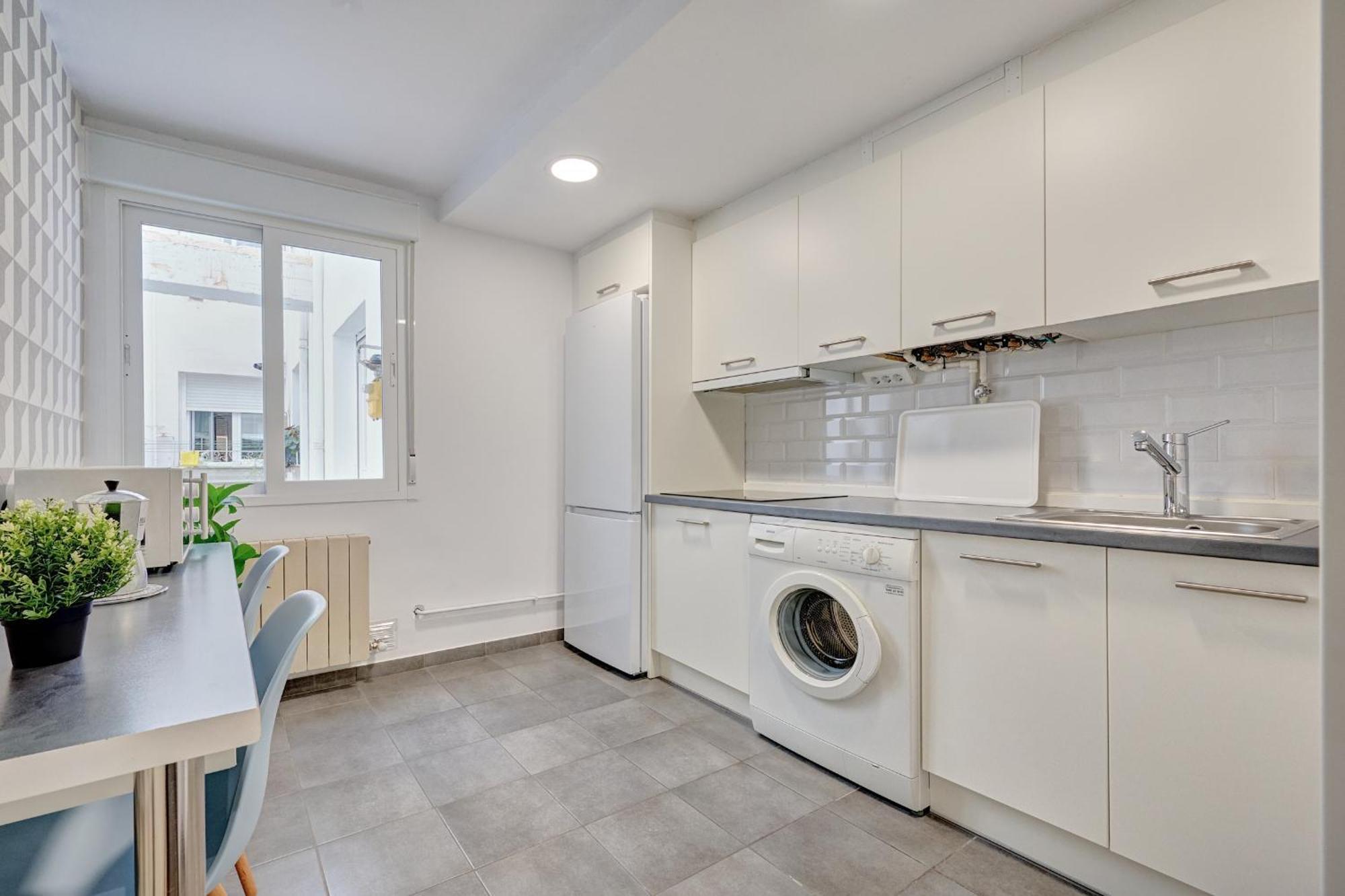 Mugica - Gran Via Apartment *