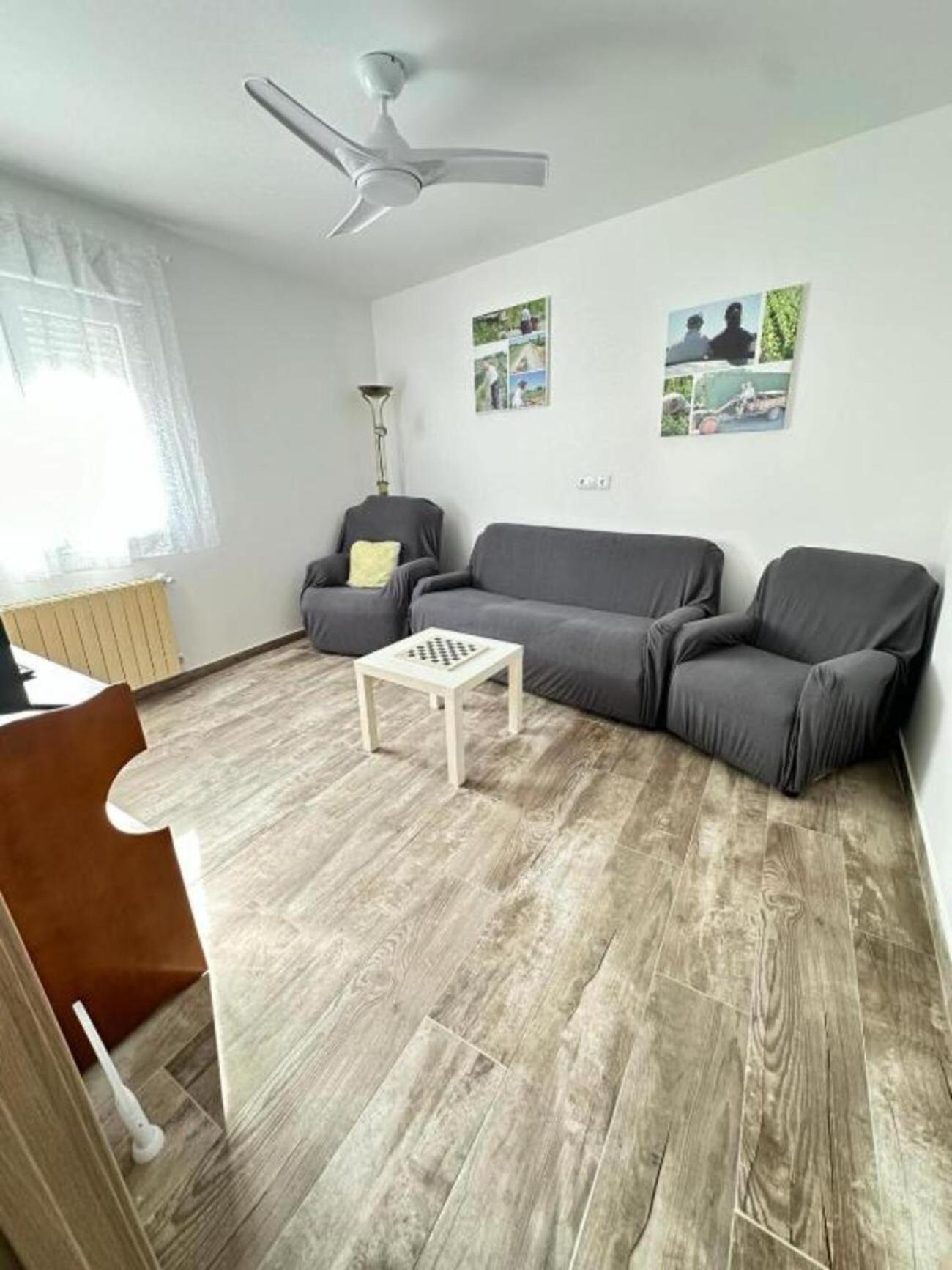Villa La Rioja By Villas Rivero Villa *