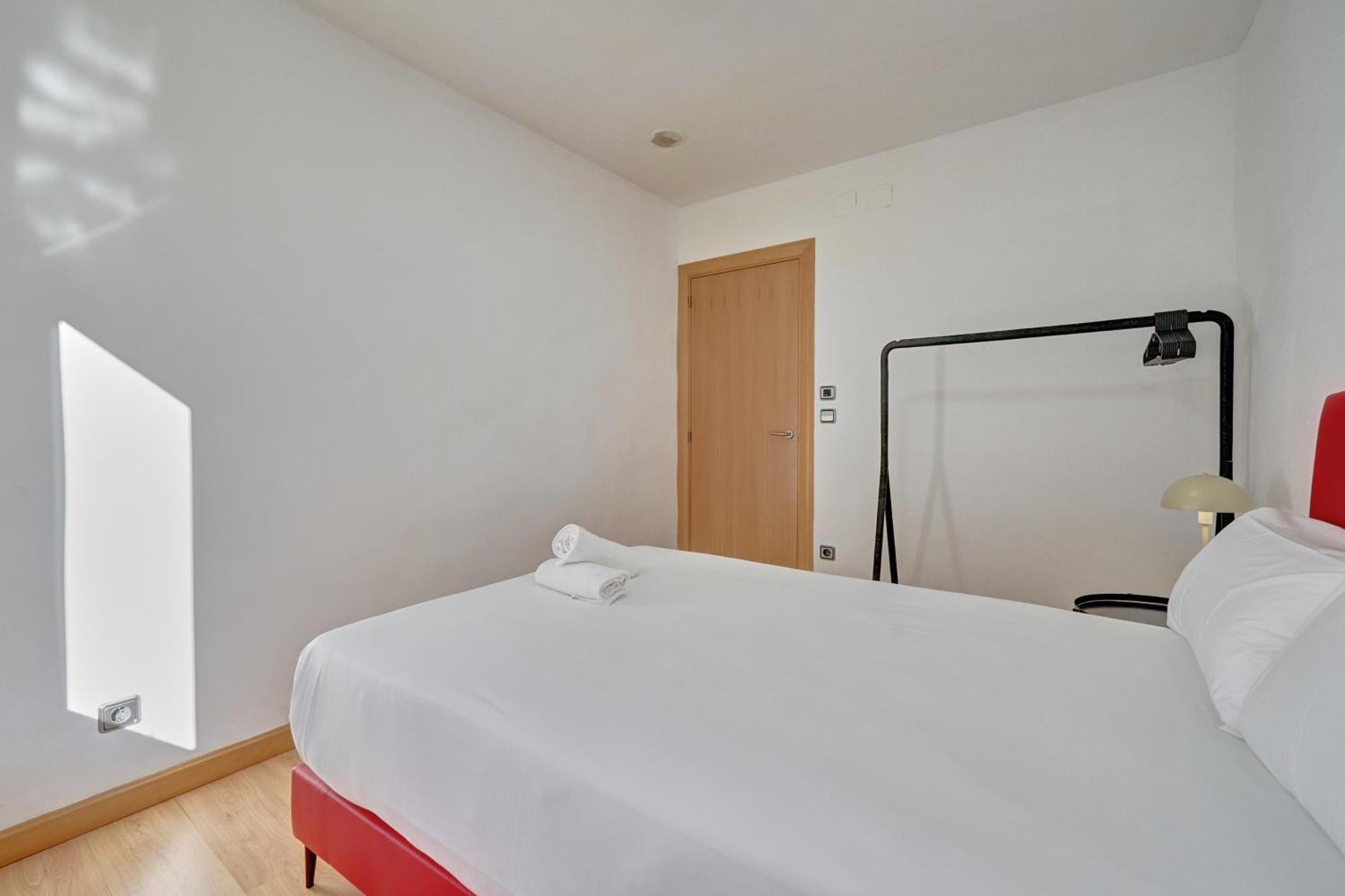 El Encanto De Huesca By Clabao * Logrono