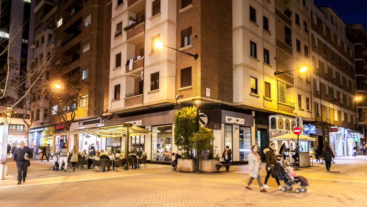ático En El Centro Junto Al Espolón Apartamento